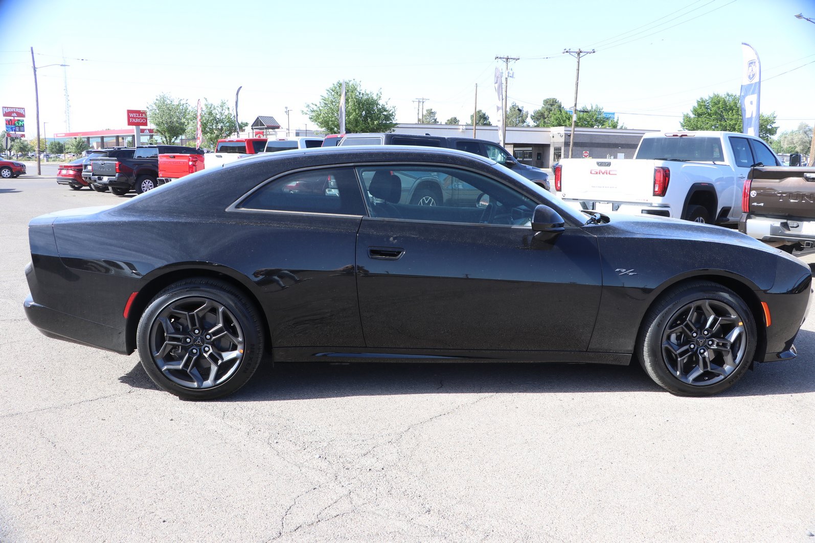 New 2026 Dodge Charger R/T w/ Blacktop Package AWD/4WD image 8