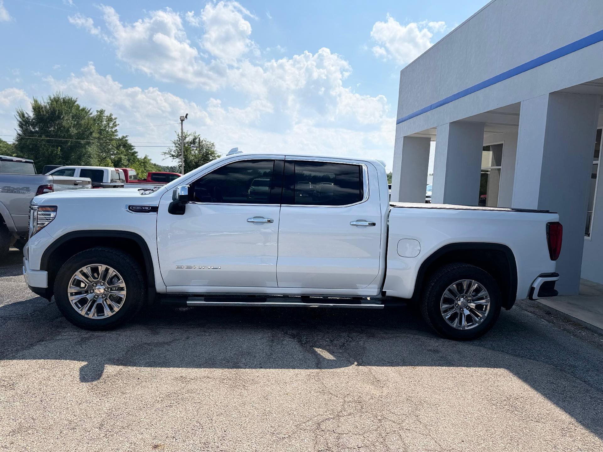 Used 2026 GMC Sierra 1500 Denali AWD/4WD image 6