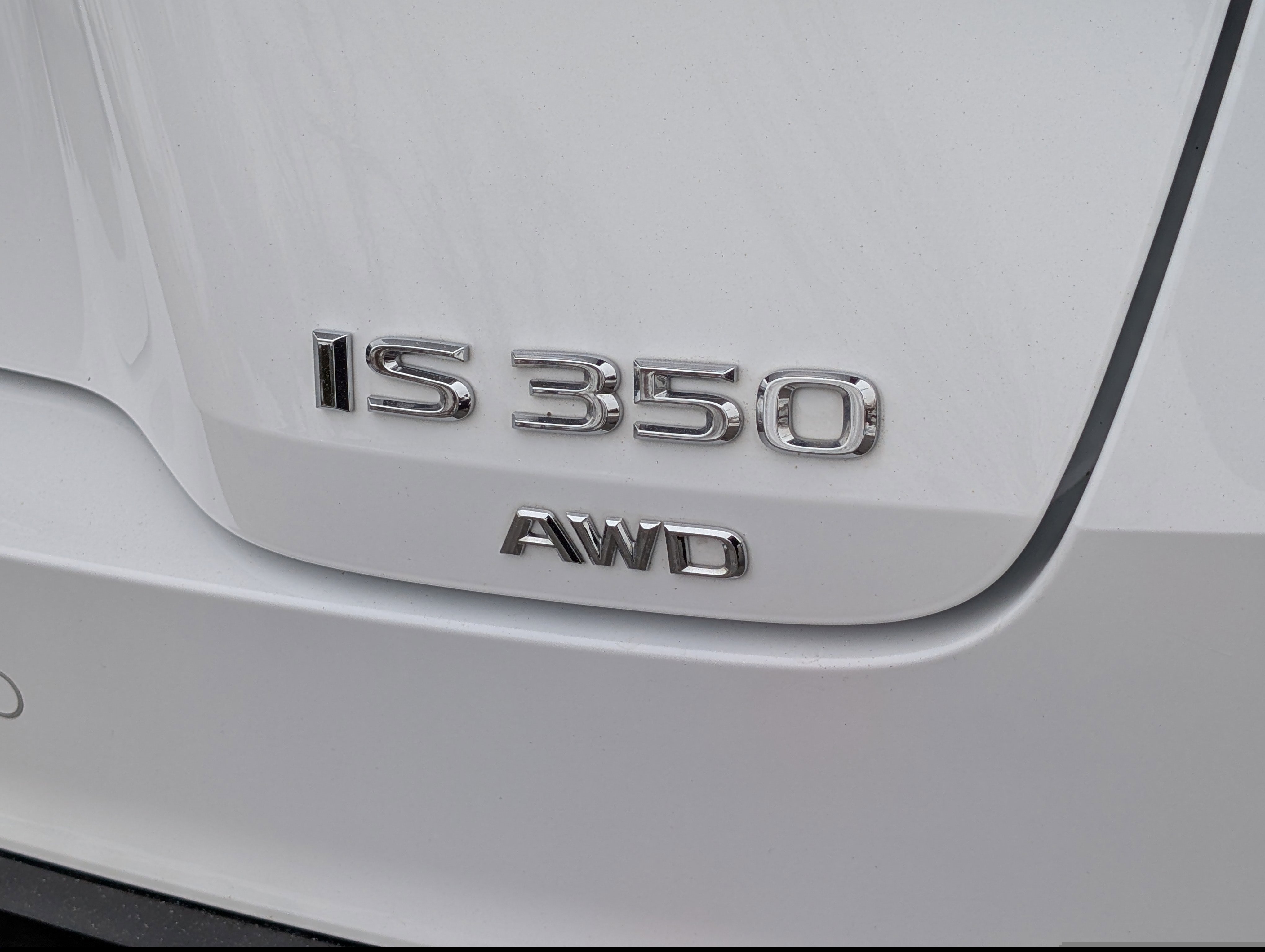 Used 2024 Lexus IS 350 F Sport image 9