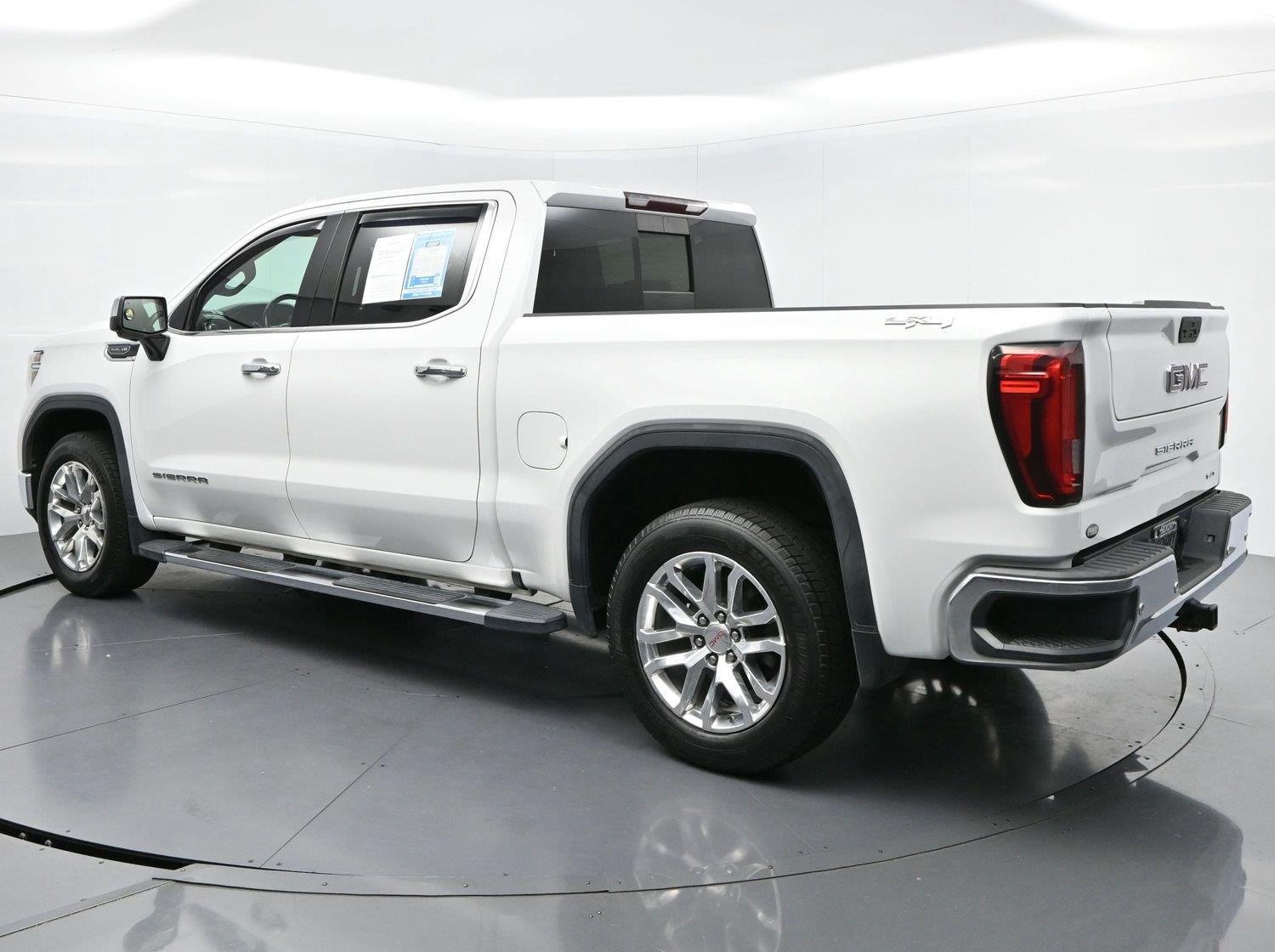 Used 2019 GMC Sierra 1500 SLT w/ SLT Premium Plus Package AWD/4WD image 5