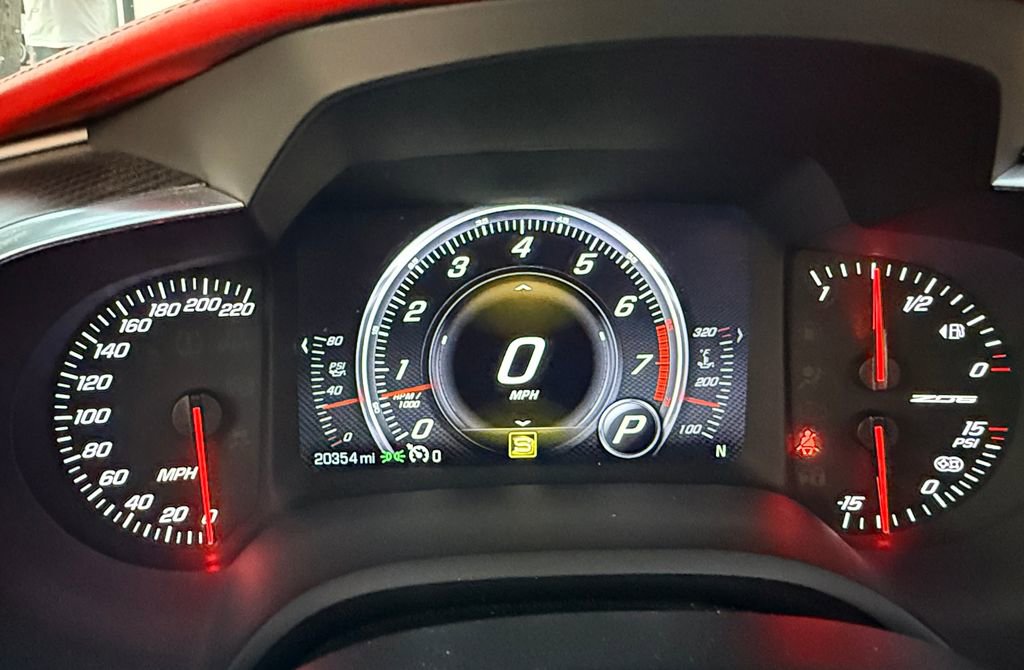 Used 2016 Chevrolet Corvette Z06 w/ 3LZ Preferred Equipment Group image 28