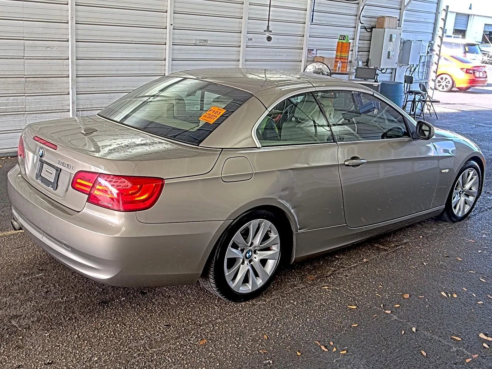 Used 2011 BMW 328i Convertible RWD image 3