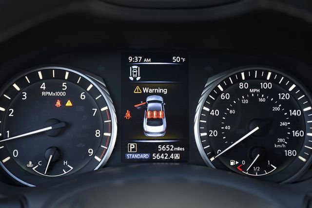 Used 2023 INFINITI Q50 Luxe w/ Cargo Package image 10