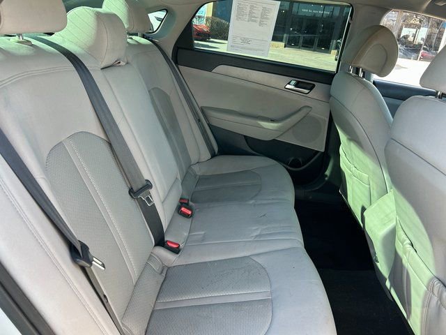 Used 2015 Hyundai Sonata SE image 23