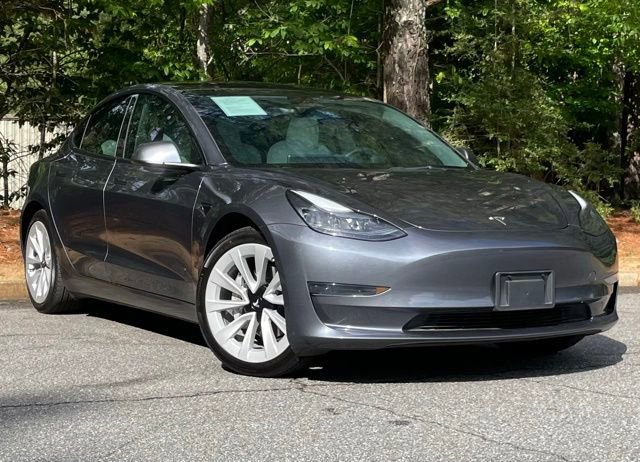 Used 2023 Tesla Model 3 Standard Range RWD image 9