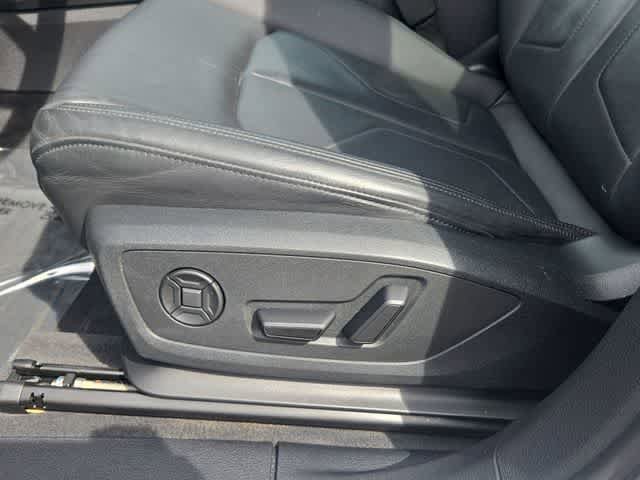 Used 2023 Audi Q3 2.0T Premium image 18