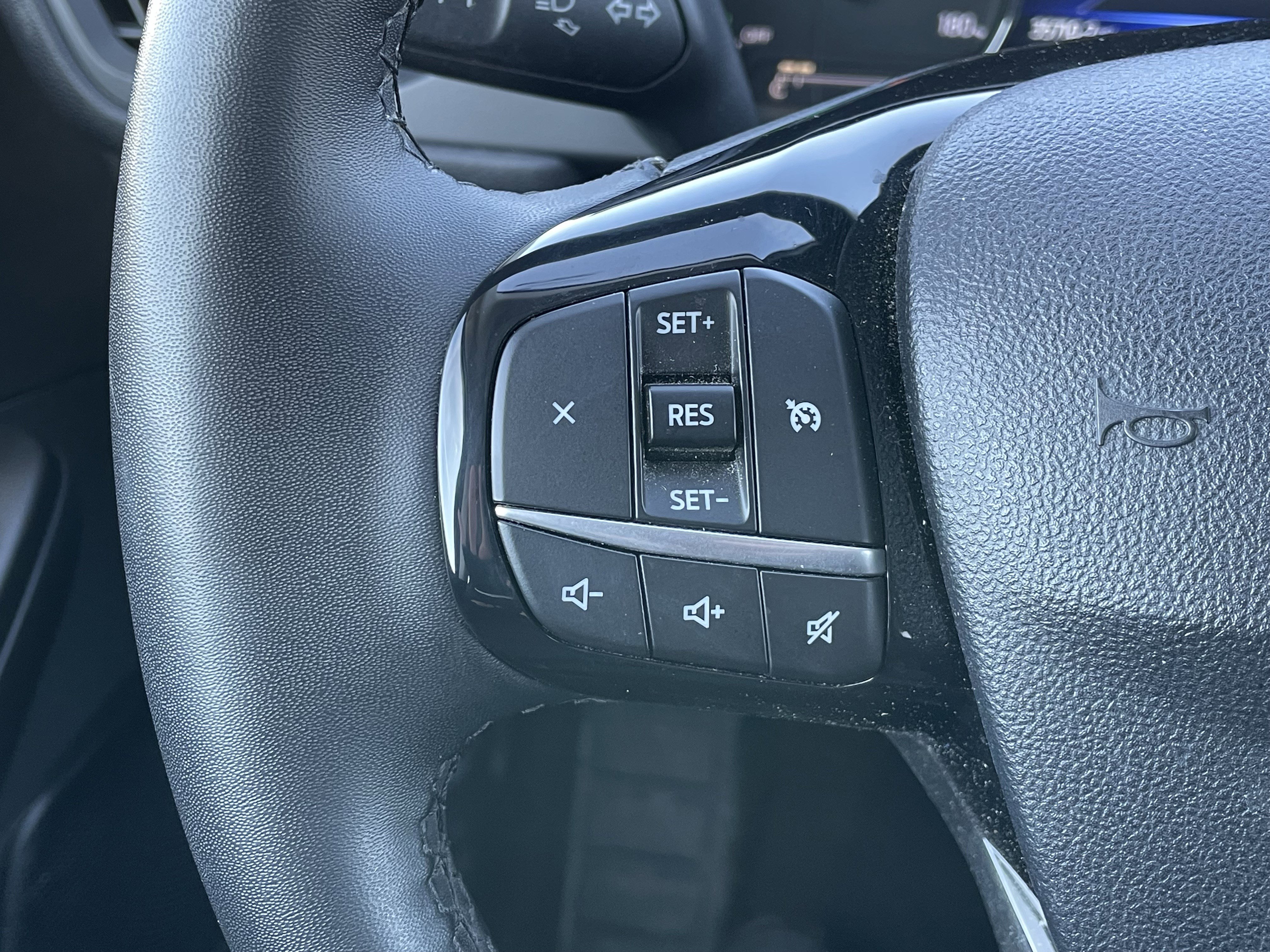 Used 2021 Ford Escape SE w/ Convenience Package image 21