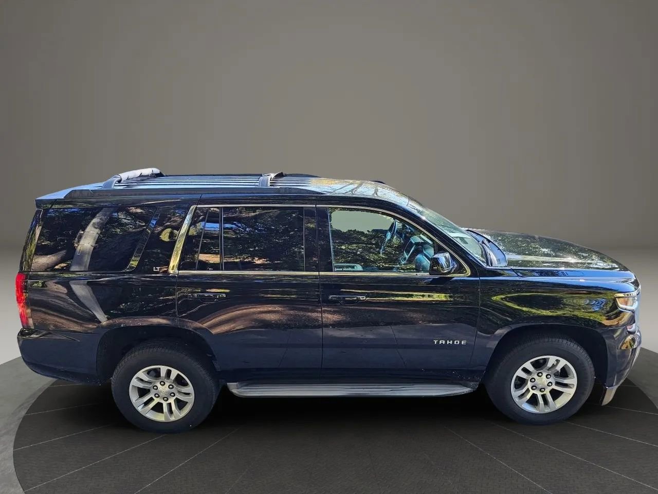 Used 2019 Chevrolet Tahoe LT image 12