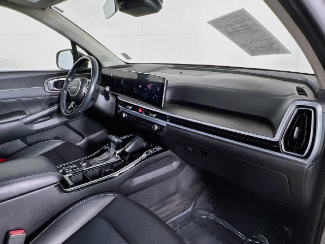 Used 2025 Kia Sorento SX AWD/4WD image 42