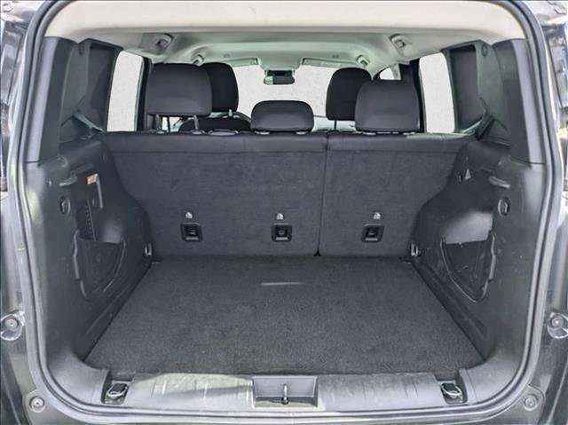 Used 2023 Jeep Renegade Latitude image 6