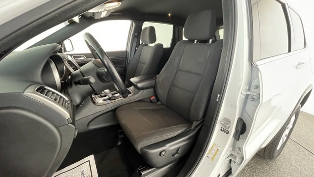 Used 2021 Jeep Grand Cherokee Laredo image 33