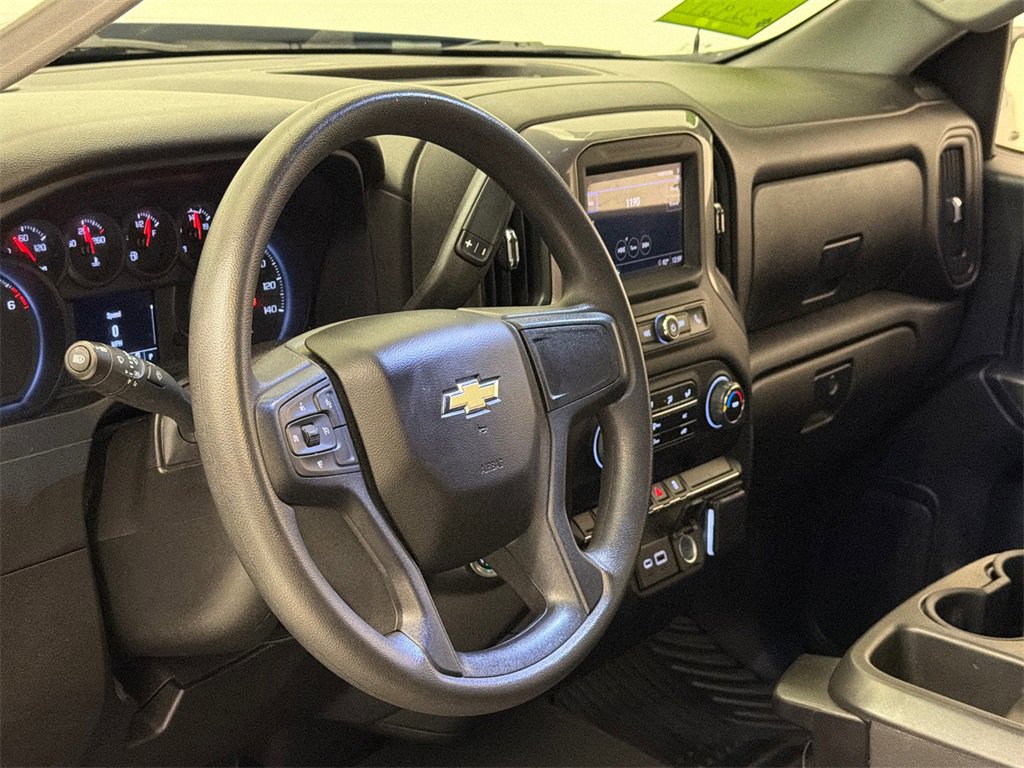 Used 2022 Chevrolet Silverado 1500 Custom image 18