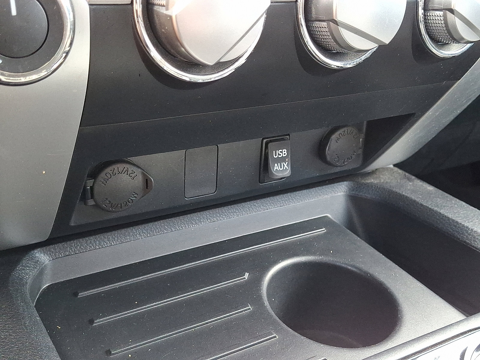 Used 2016 Toyota Tundra SR5 image 24