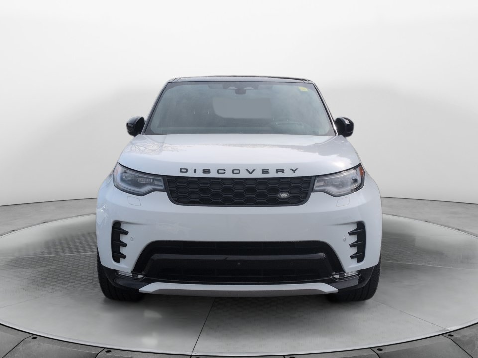 Certified 2025 Land Rover Discovery Dynamic SE AWD/4WD image 2