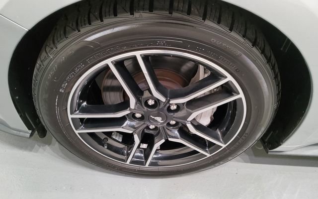 Used 2020 Ford Mustang GT Premium image 27