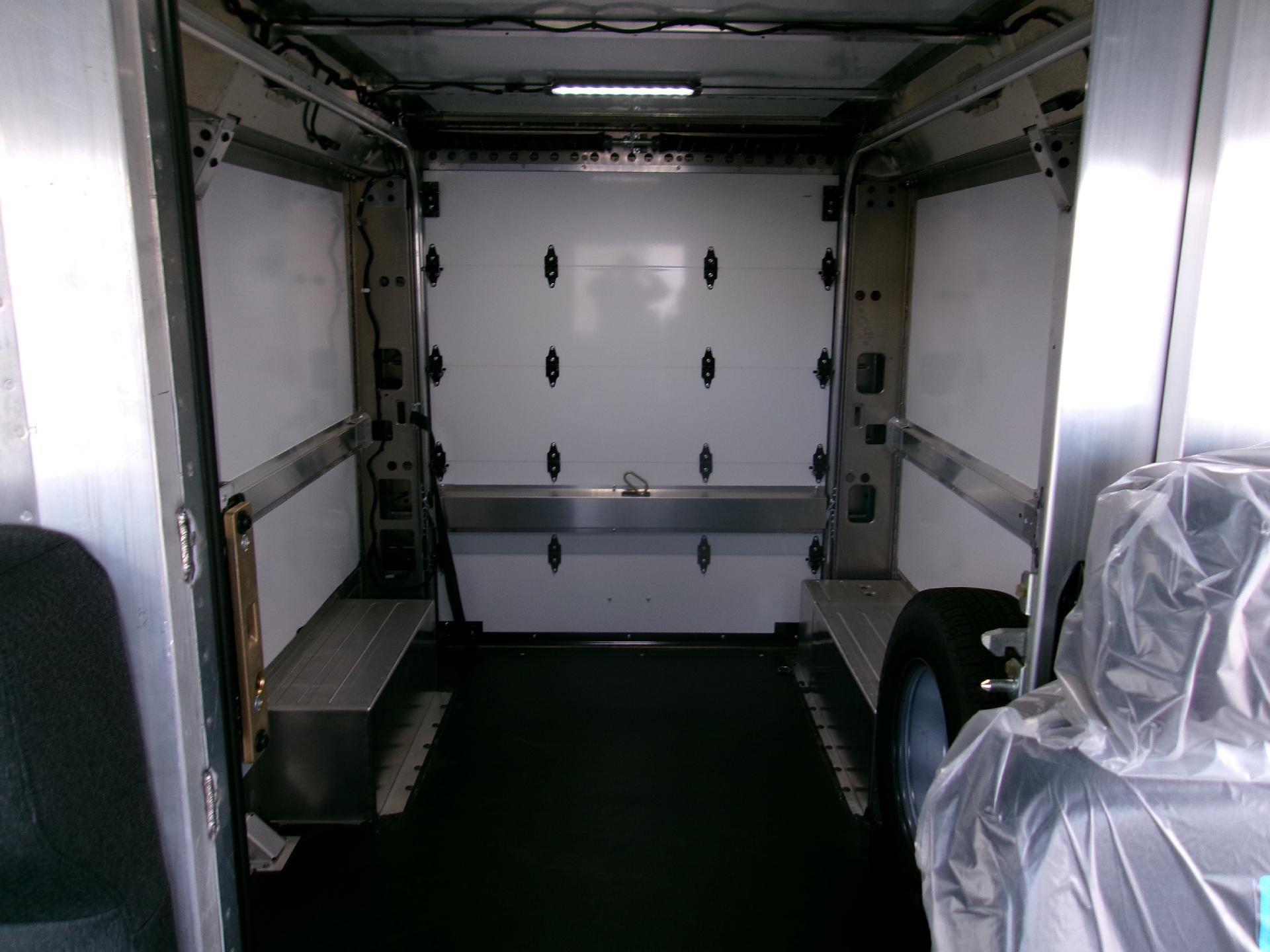 New 2025 Chevrolet Brightdrop 400 image 11