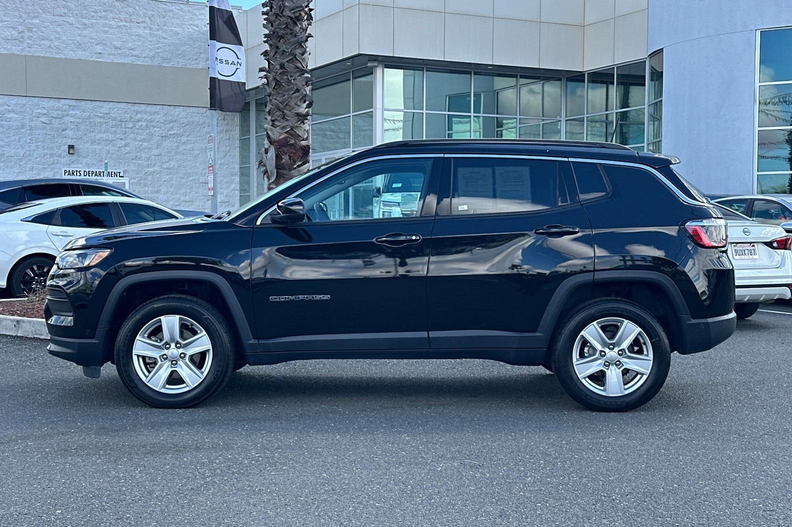 Used 2022 Jeep Compass Latitude w/ Convenience Group image 7