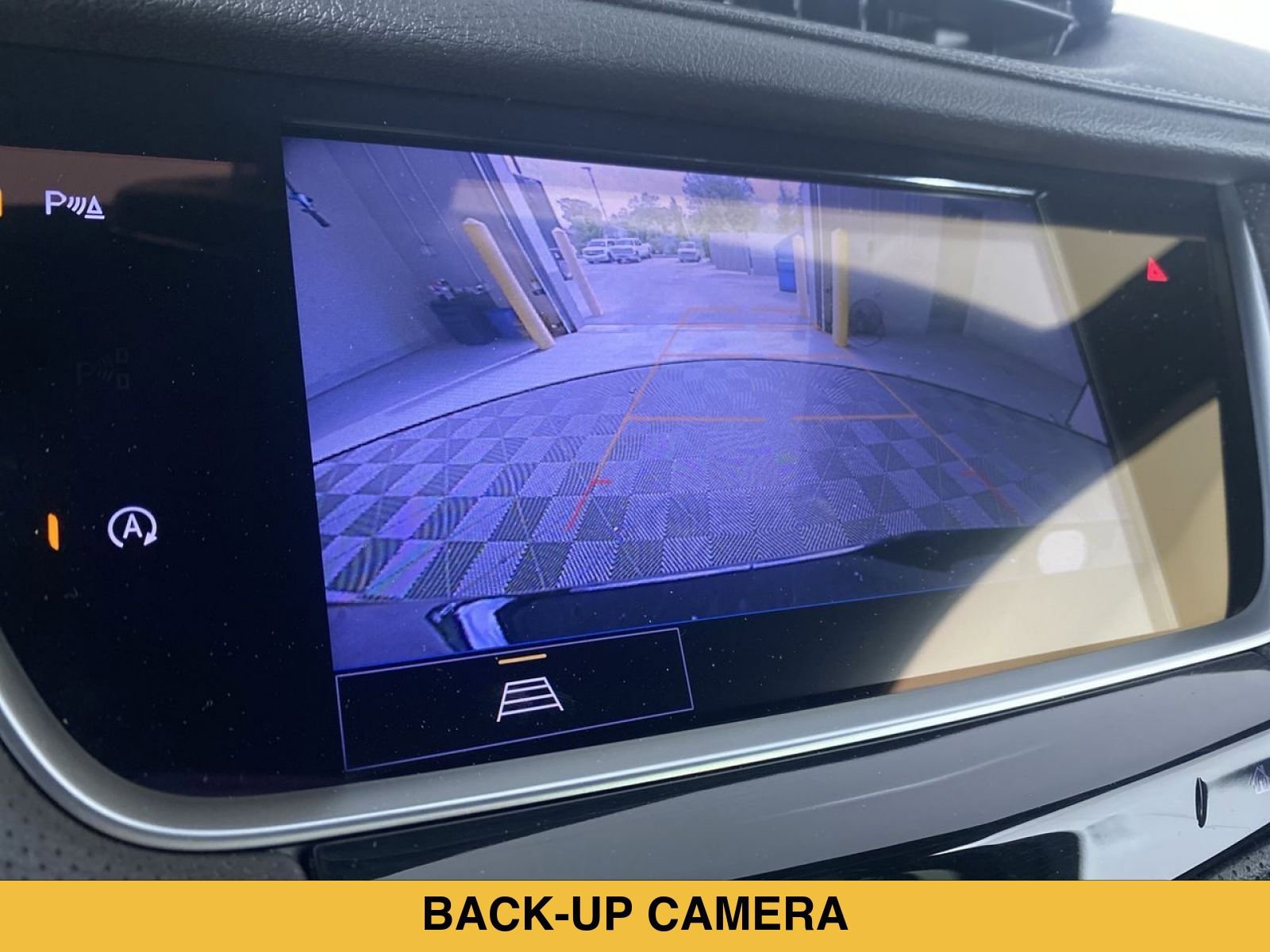 Certified 2022 Cadillac XT5 Premium Luxury AWD/4WD image 7