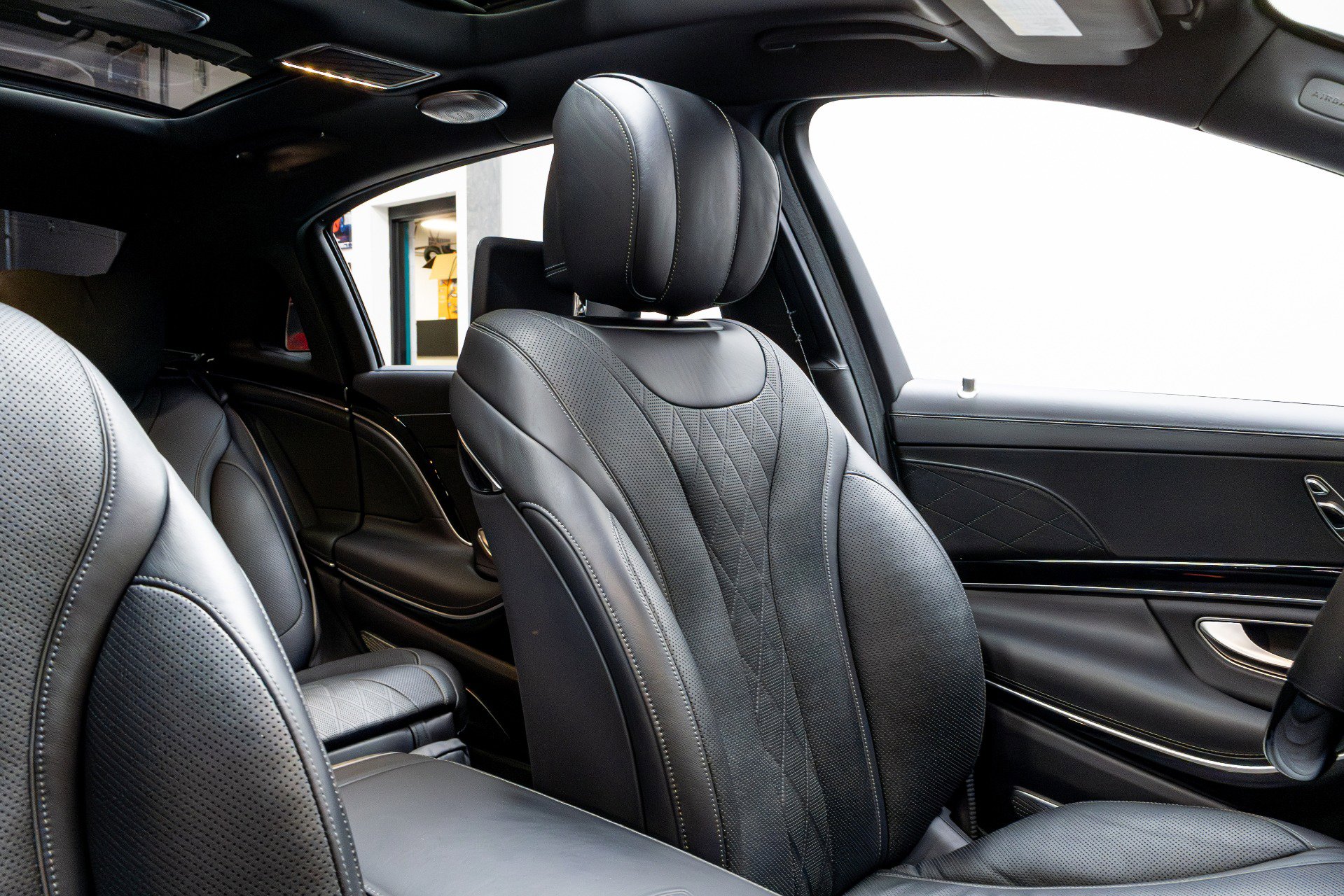Used 2020 Mercedes-Benz Maybach S 650 image 22