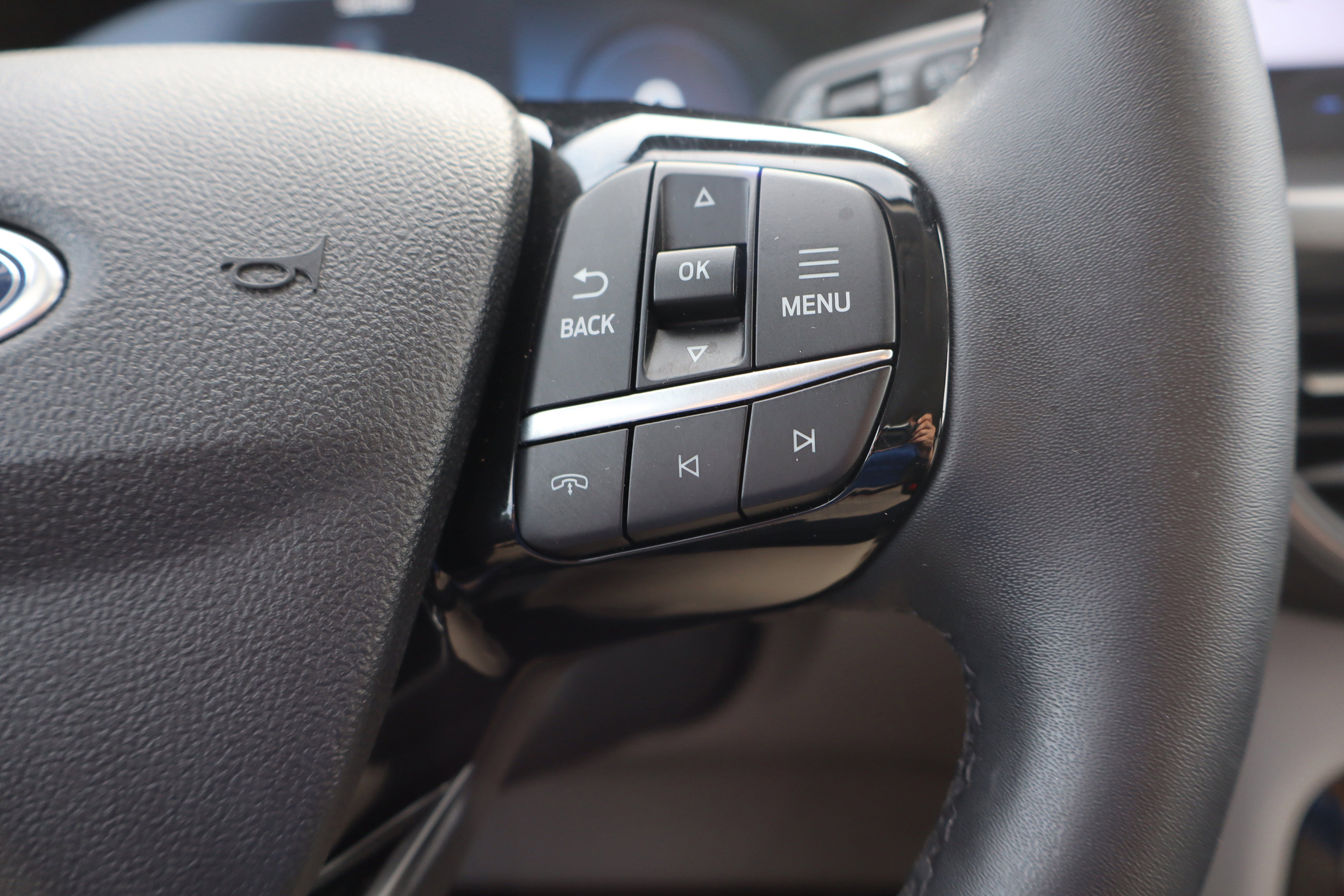 Used 2023 Ford Escape Active w/ Tech Pack #2 image 17