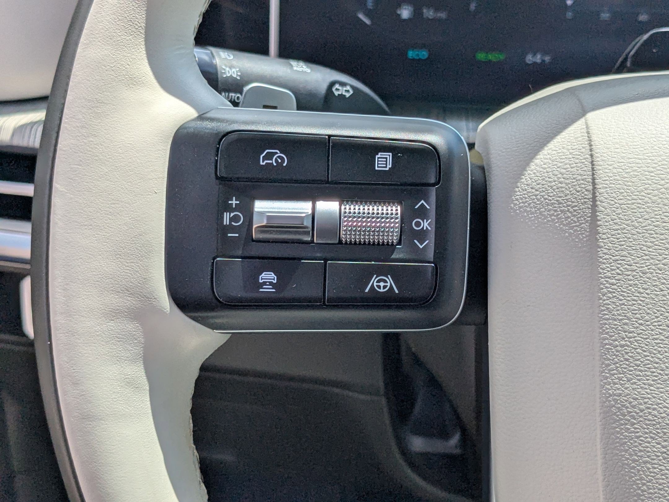 Used 2025 Hyundai Santa Fe Calligraphy AWD/4WD image 19