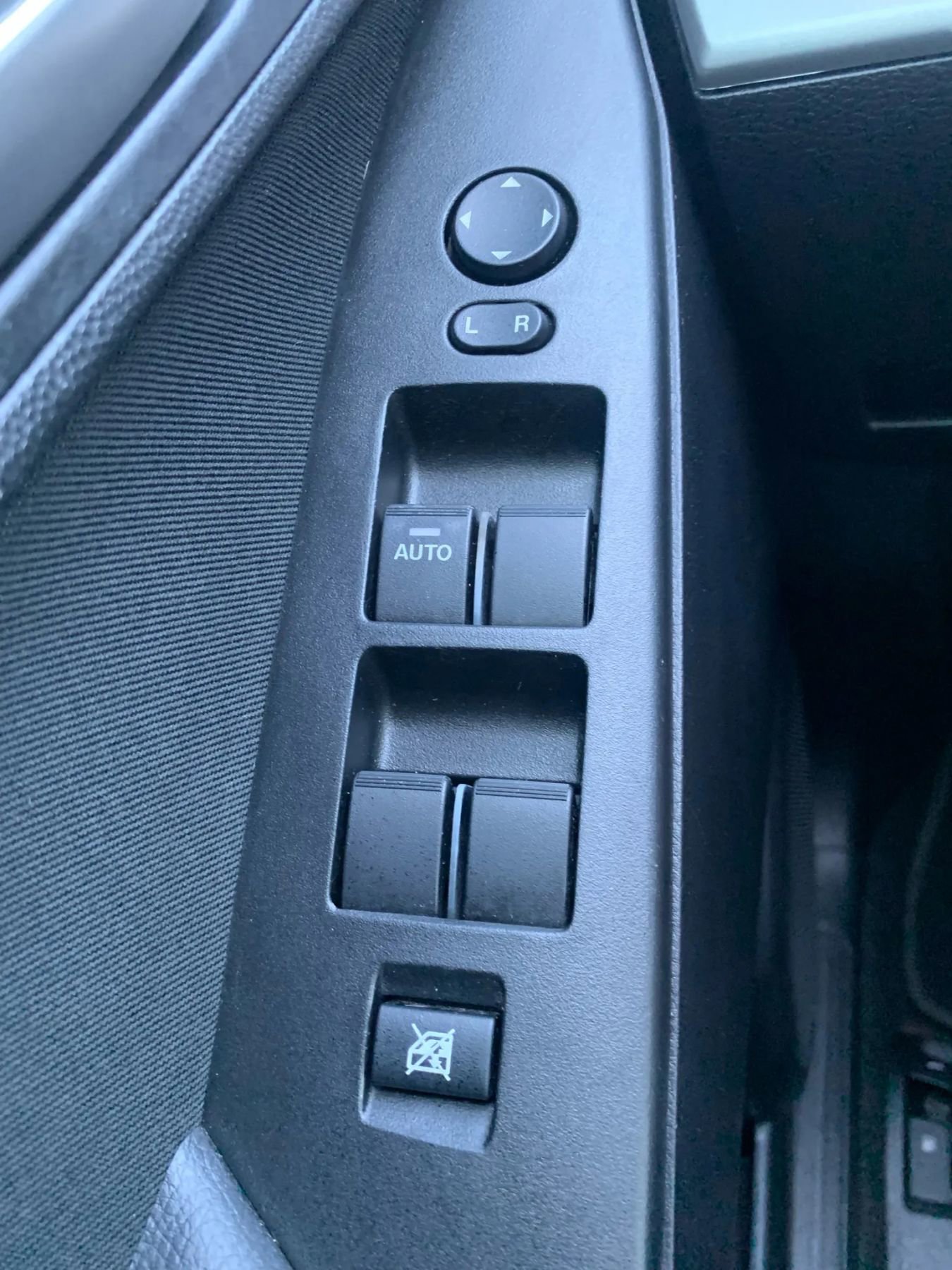 Used 2012 MAZDA MAZDA3 i Touring image 26