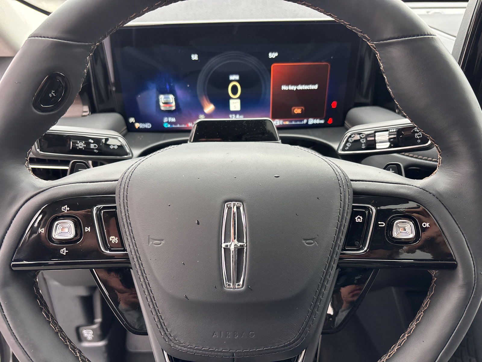 New 2026 Lincoln Aviator Reserve AWD/4WD image 16