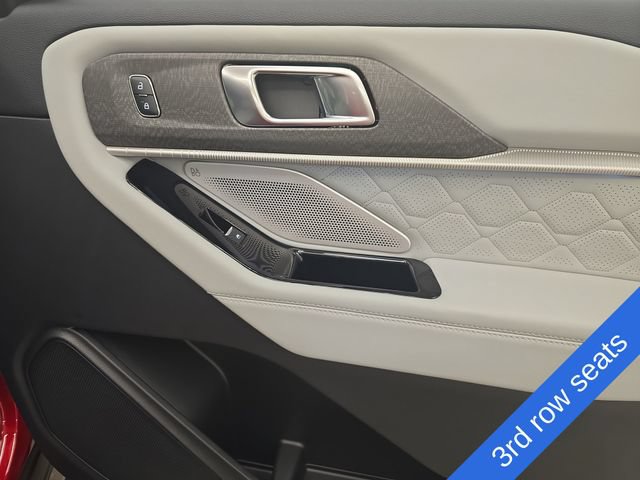 New 2026 Ford Explorer Platinum w/ LUX Leather Package AWD/4WD image 13