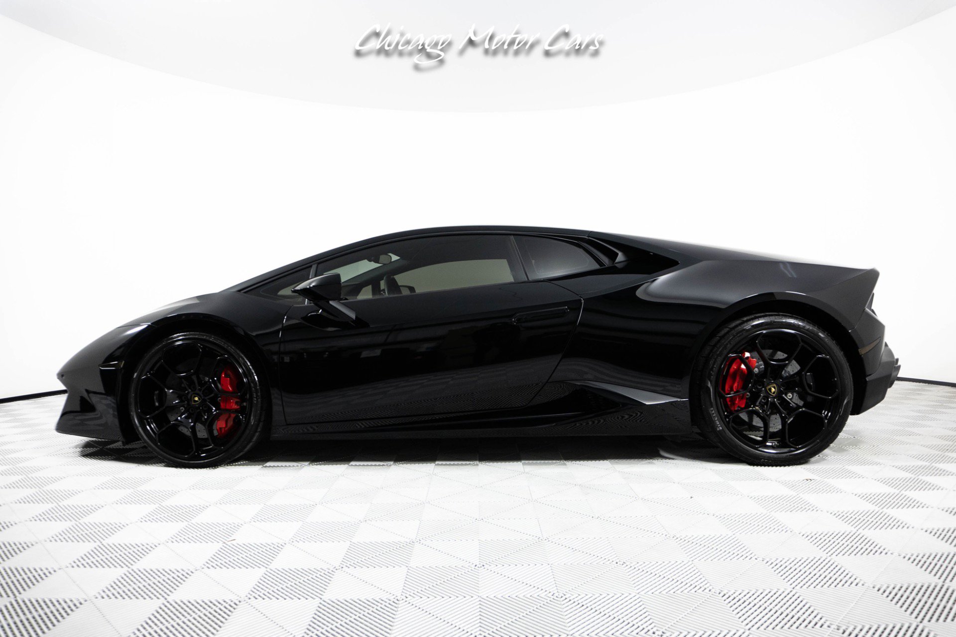 Used 2016 Lamborghini Huracan LP 580-2 image 2