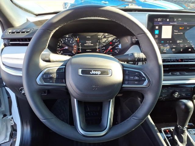 Used 2023 Jeep Compass Limited image 18