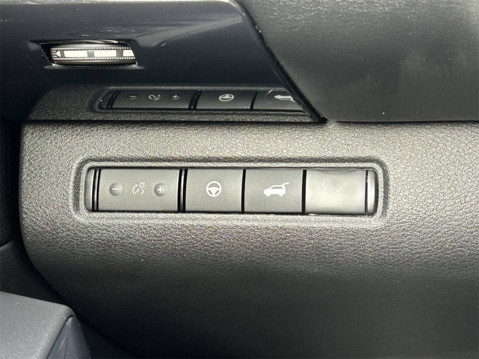 New 2026 Nissan Pathfinder SV FWD image 37