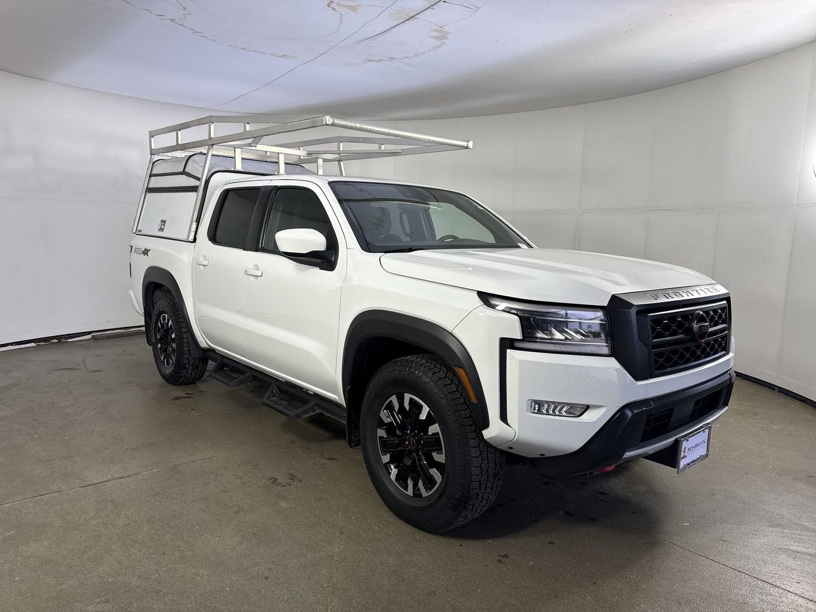 Certified 2022 Nissan Frontier PRO-4X w/ Technology Package AWD/4WD image 3