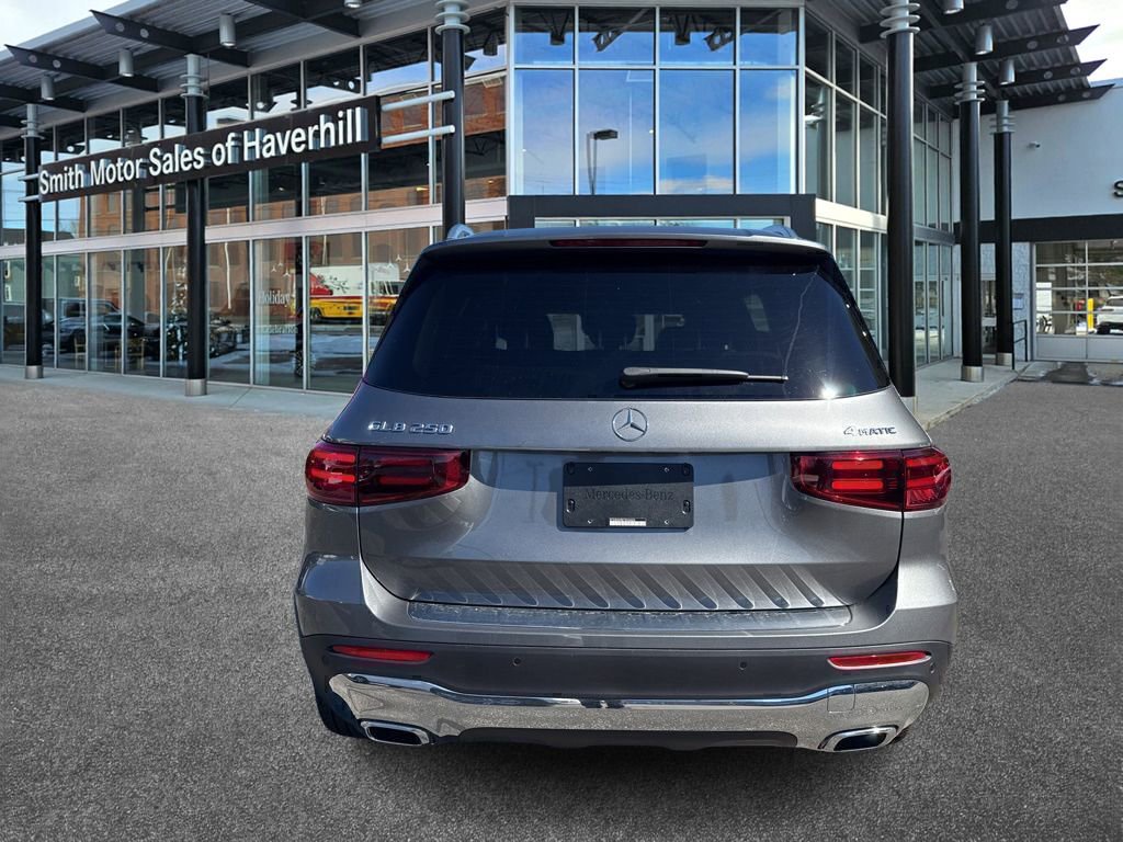 New 2026 Mercedes-Benz GLB 250 4MATIC image 6