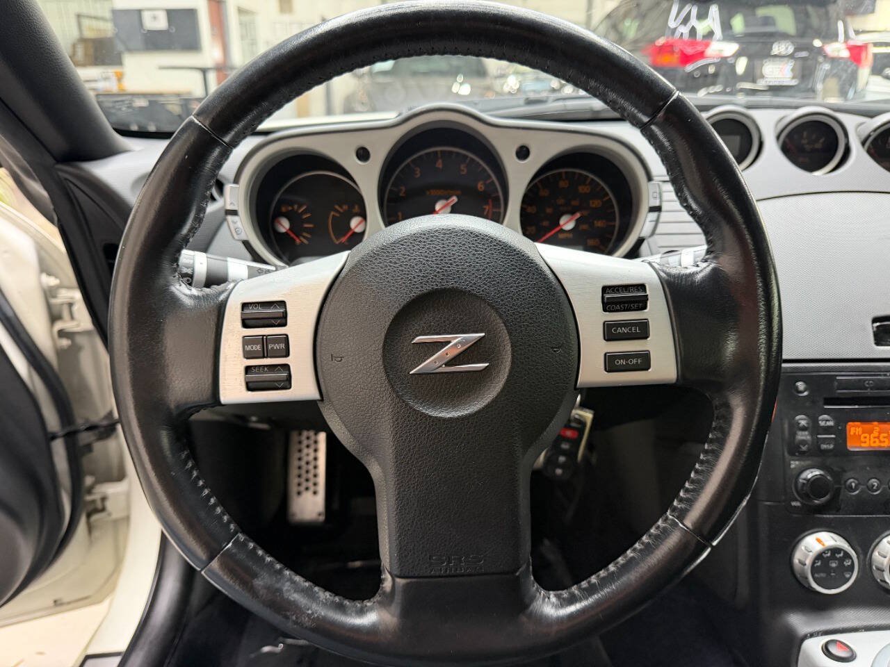 Used 2006 Nissan 350Z Enthusiast w/ (N93) Cargo Convenience Pkg RWD image 16