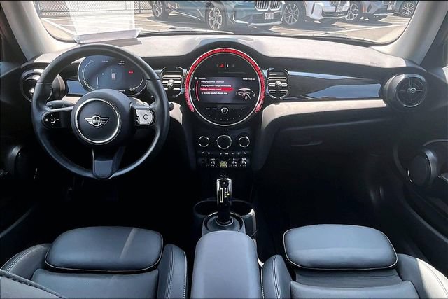 Used 2024 MINI Cooper SE FWD image 15