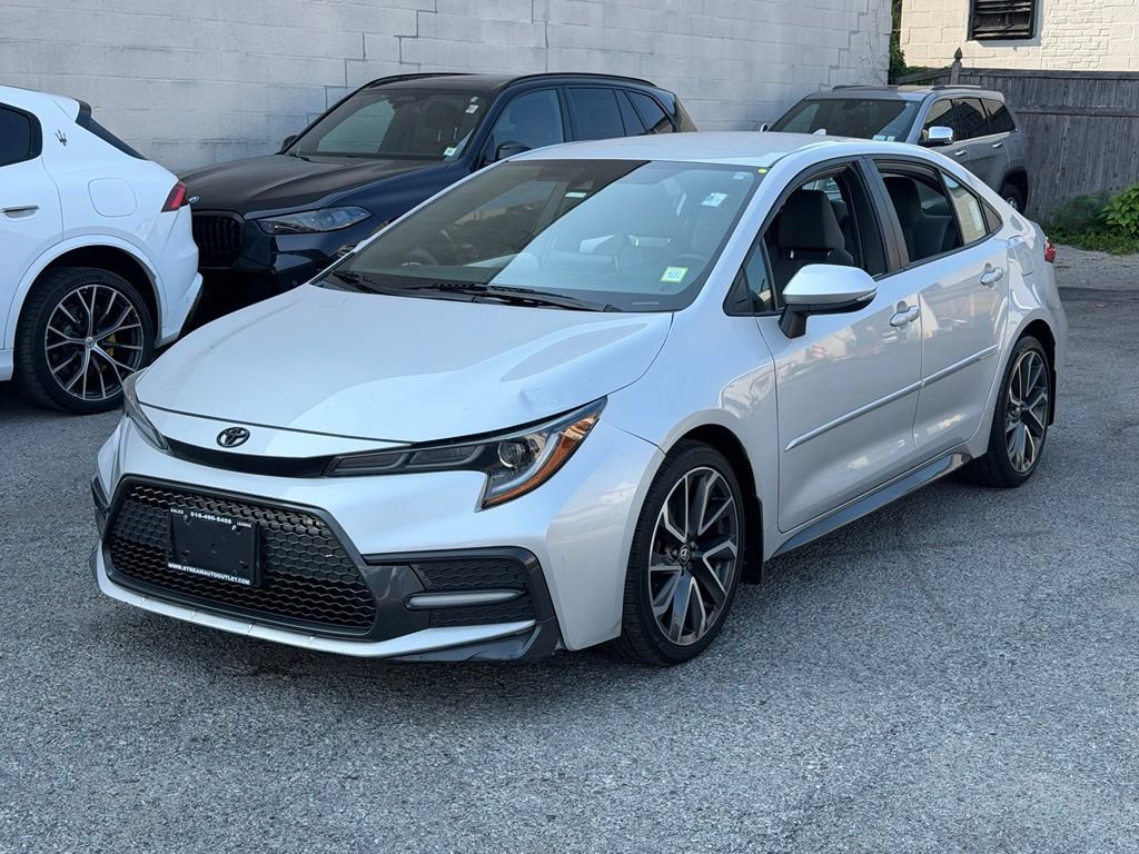Used 2021 Toyota Corolla SE FWD image 3