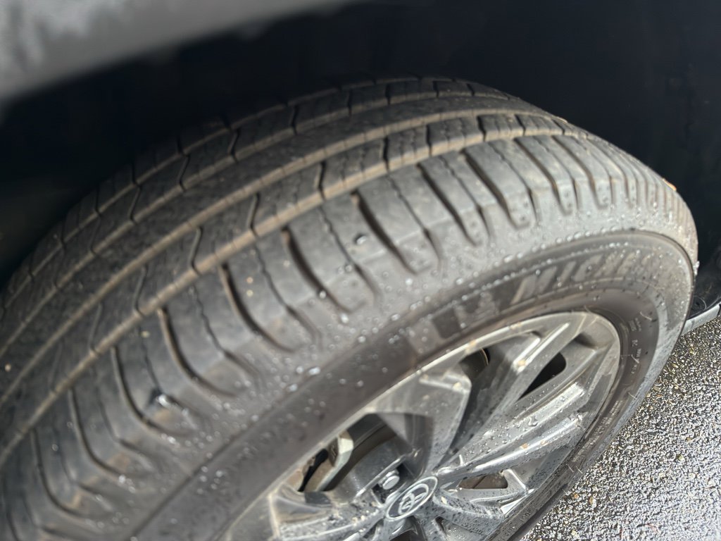 Used 2024 Toyota RAV4 Limited w/ Advanced Technology Package image 4