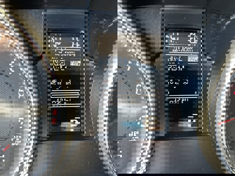 Used 2013 Jeep Grand Cherokee Laredo image 14