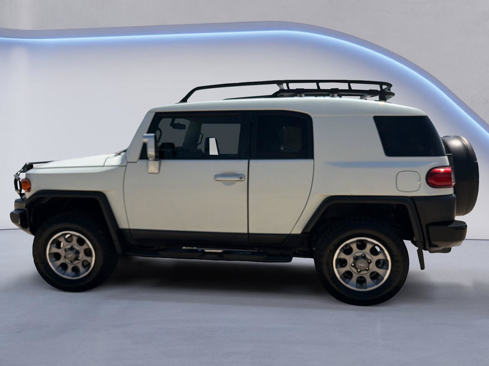 Used 2012 Toyota FJ Cruiser 4WD w/ Upgrade Pkg image 9