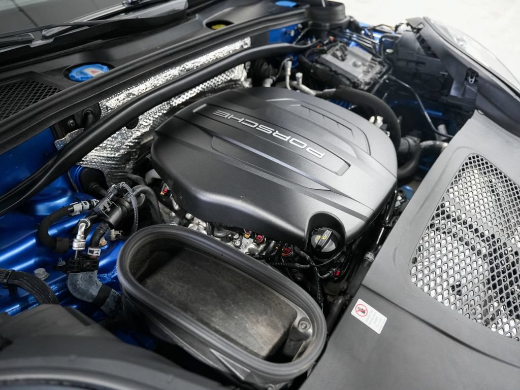 Used 2020 Porsche Macan AWD/4WD image 43