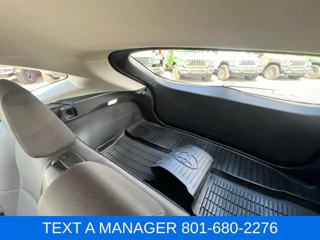 Used 2024 Toyota Venza LE AWD/4WD image 30