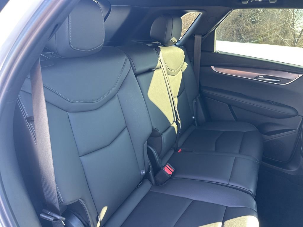 Certified 2025 Cadillac XT5 Luxury image 40