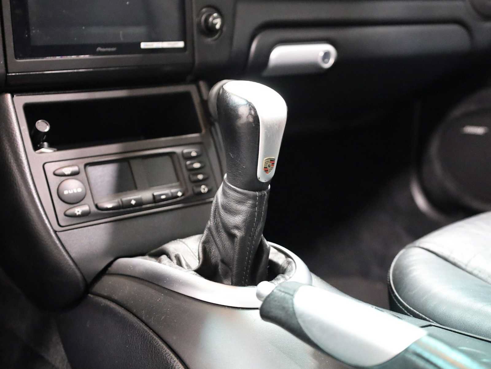 Used 2003 Porsche 911 Carrera RWD image 26