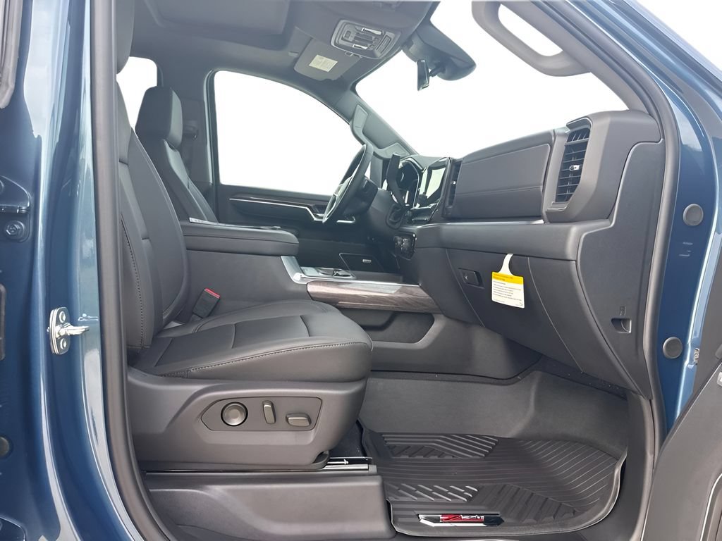 New 2026 Chevrolet Silverado 2500 LTZ w/ LTZ Premium Package AWD/4WD image 26