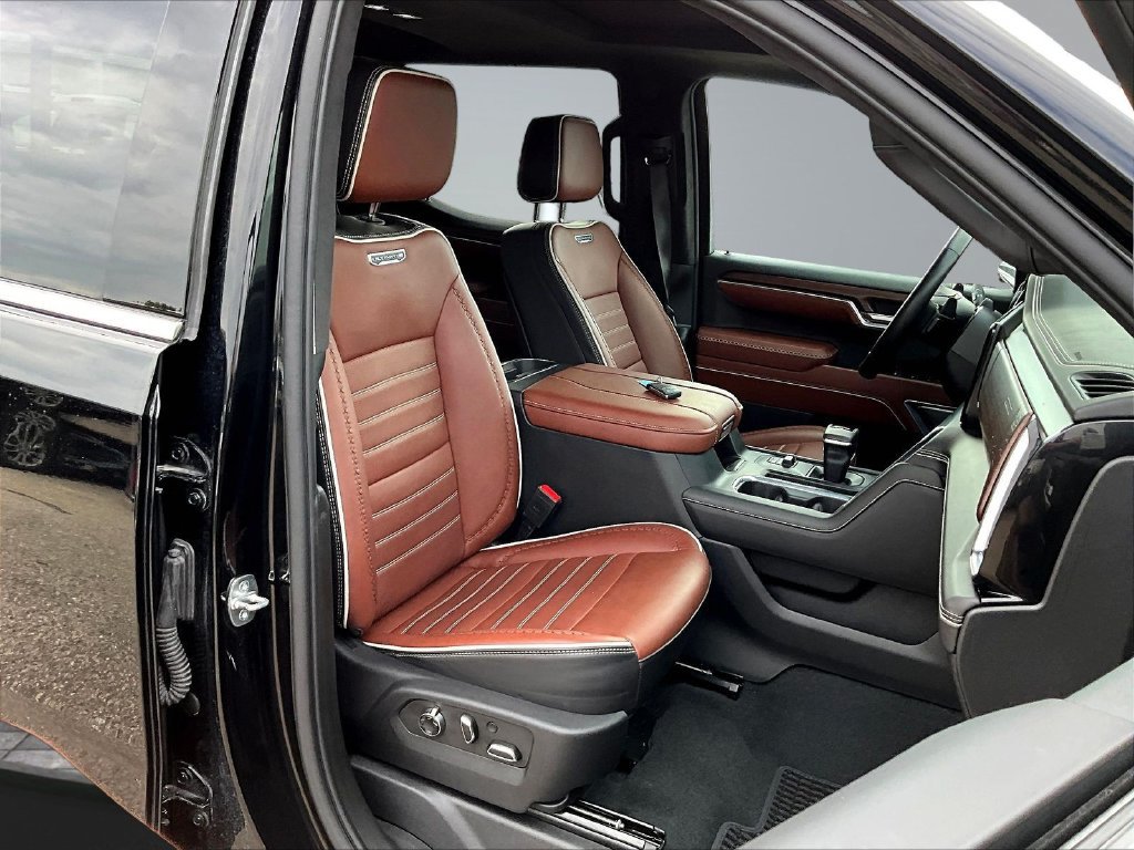 Used 2023 GMC Sierra 1500 Denali Ultimate AWD/4WD image 31