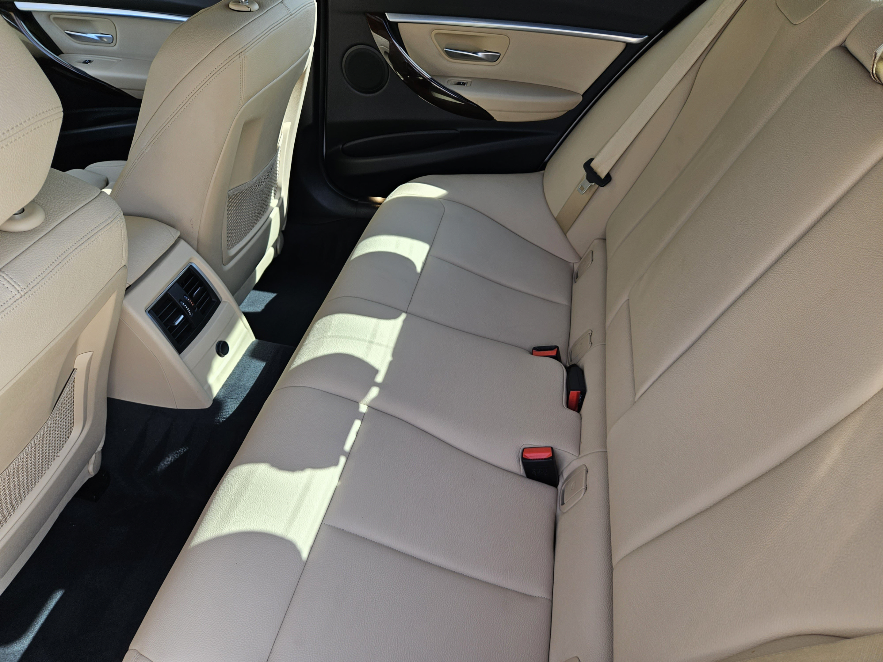 Used 2018 BMW 330i Sedan RWD image 27