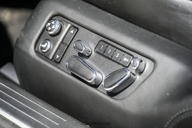 Used 2012 Bentley Flying Spur Flying Spur AWD/4WD image 33