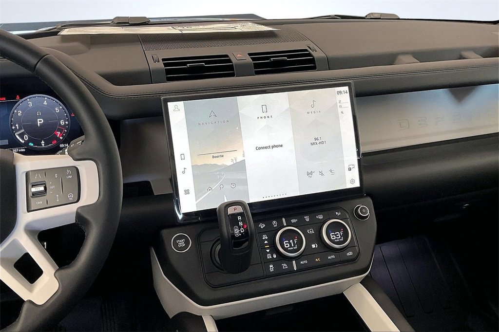 New 2026 Land Rover Defender 110 X-Dynamic SE image 7