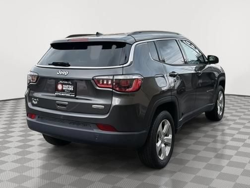 Used 2020 Jeep Compass Latitude AWD/4WD image 3