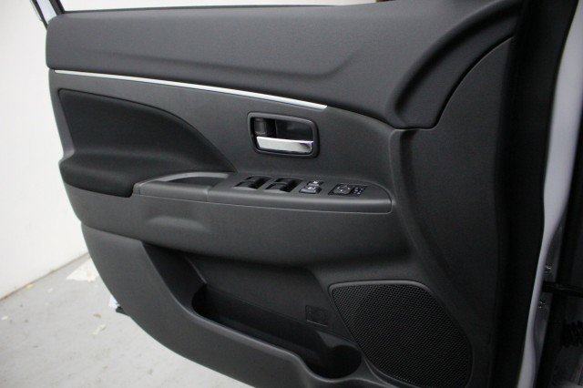 New 2026 Mitsubishi Outlander Sport LE image 14